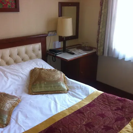 Hotell Linda 4*