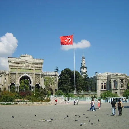 Linda Istanbul